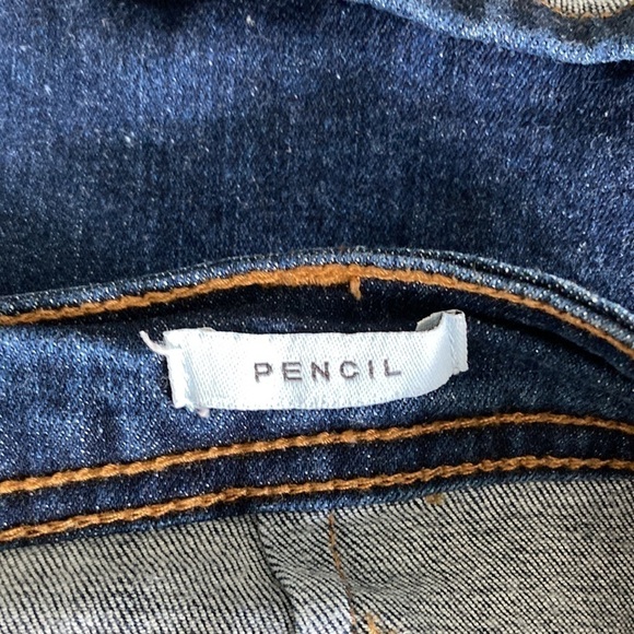 Kenneth Cole 10 pencil jean skirt blue pockets - Picture 10 of 11